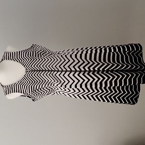 ALFANI Size XL Black/White Chevron Pattern Dress